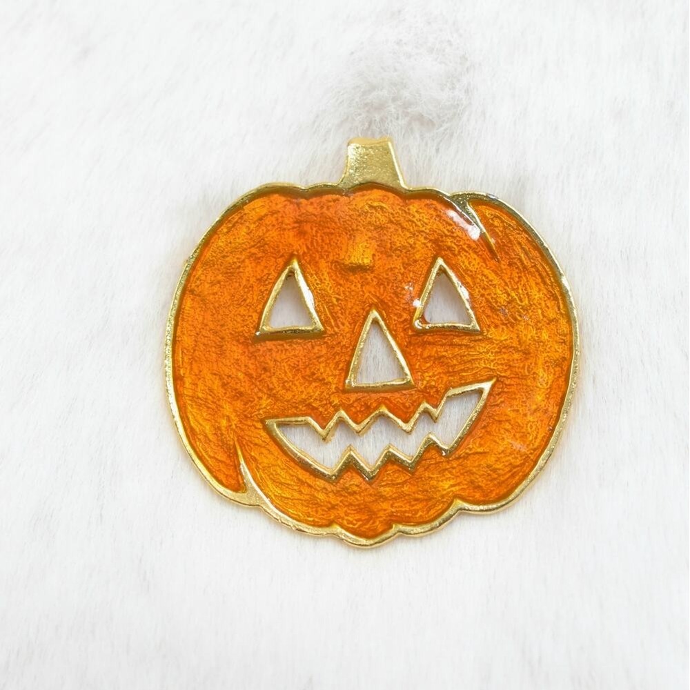 Vintage Halloween Pumpkin Pin Brooch Orange Gold Enamel Spooky Holiday Jewelry